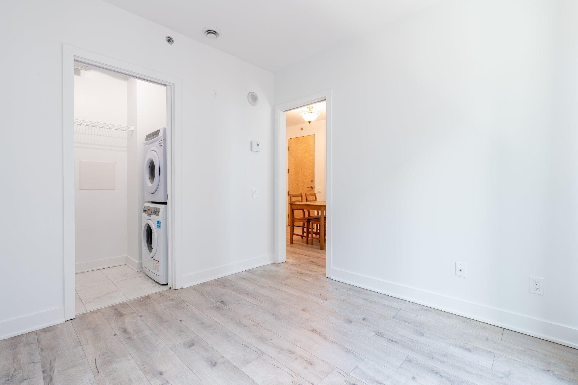 









1165


Rue Wellington

, 702,
Montréal (Le Sud-Ouest),




QC
H3C0S3

