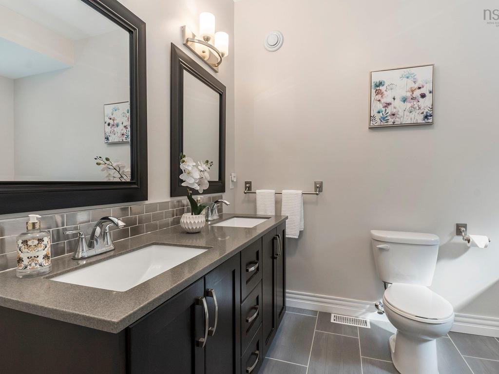 












331 Masons Point Road

,
Head Of St. Margarets Bay,




NS
B3Z 1Z1

