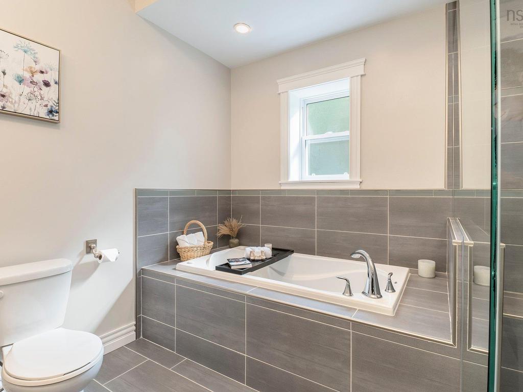 












331 Masons Point Road

,
Head Of St. Margarets Bay,




NS
B3Z 1Z1

