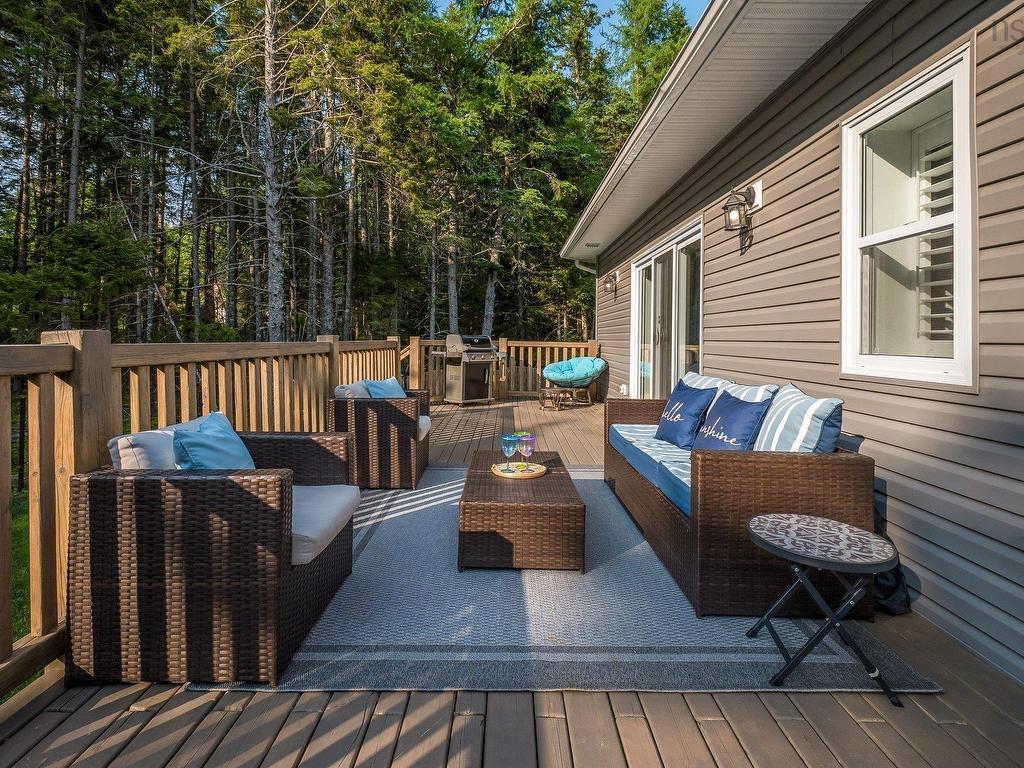 












331 Masons Point Road

,
Head Of St. Margarets Bay,




NS
B3Z 1Z1

