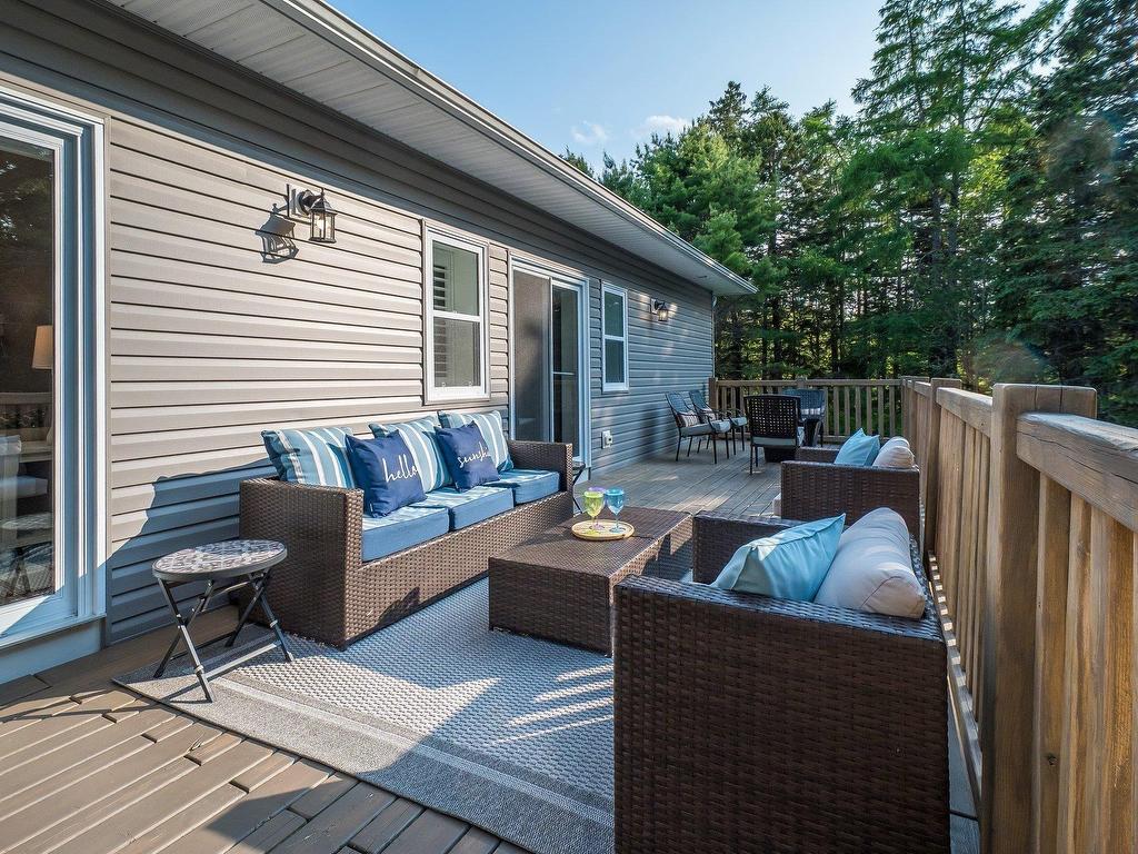 












331 Masons Point Road

,
Head Of St. Margarets Bay,




NS
B3Z 1Z1

