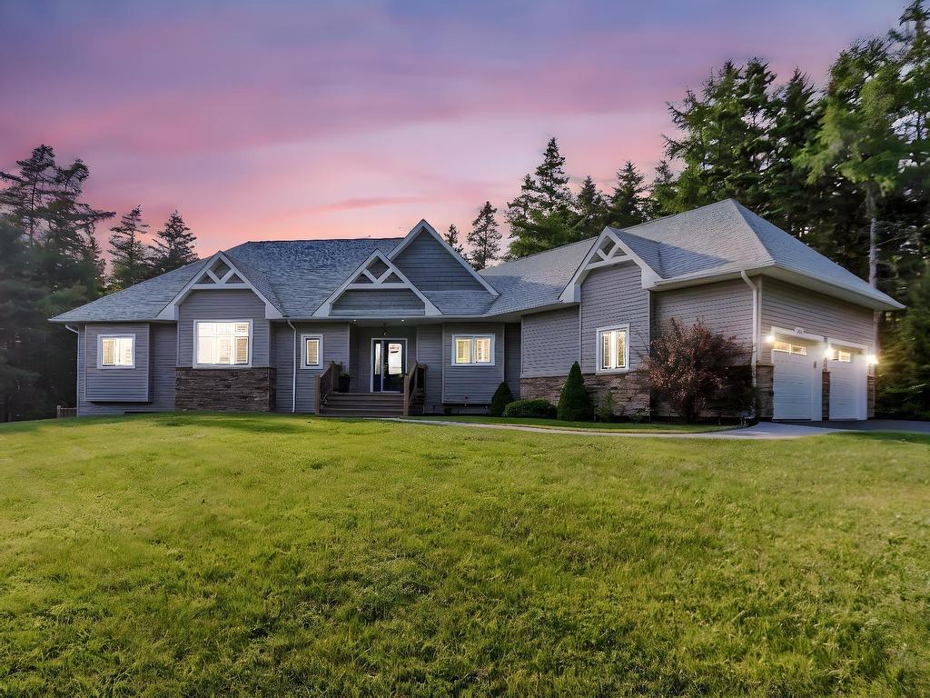 












331 Masons Point Road

,
Head Of St. Margarets Bay,




NS
B3Z 1Z1

