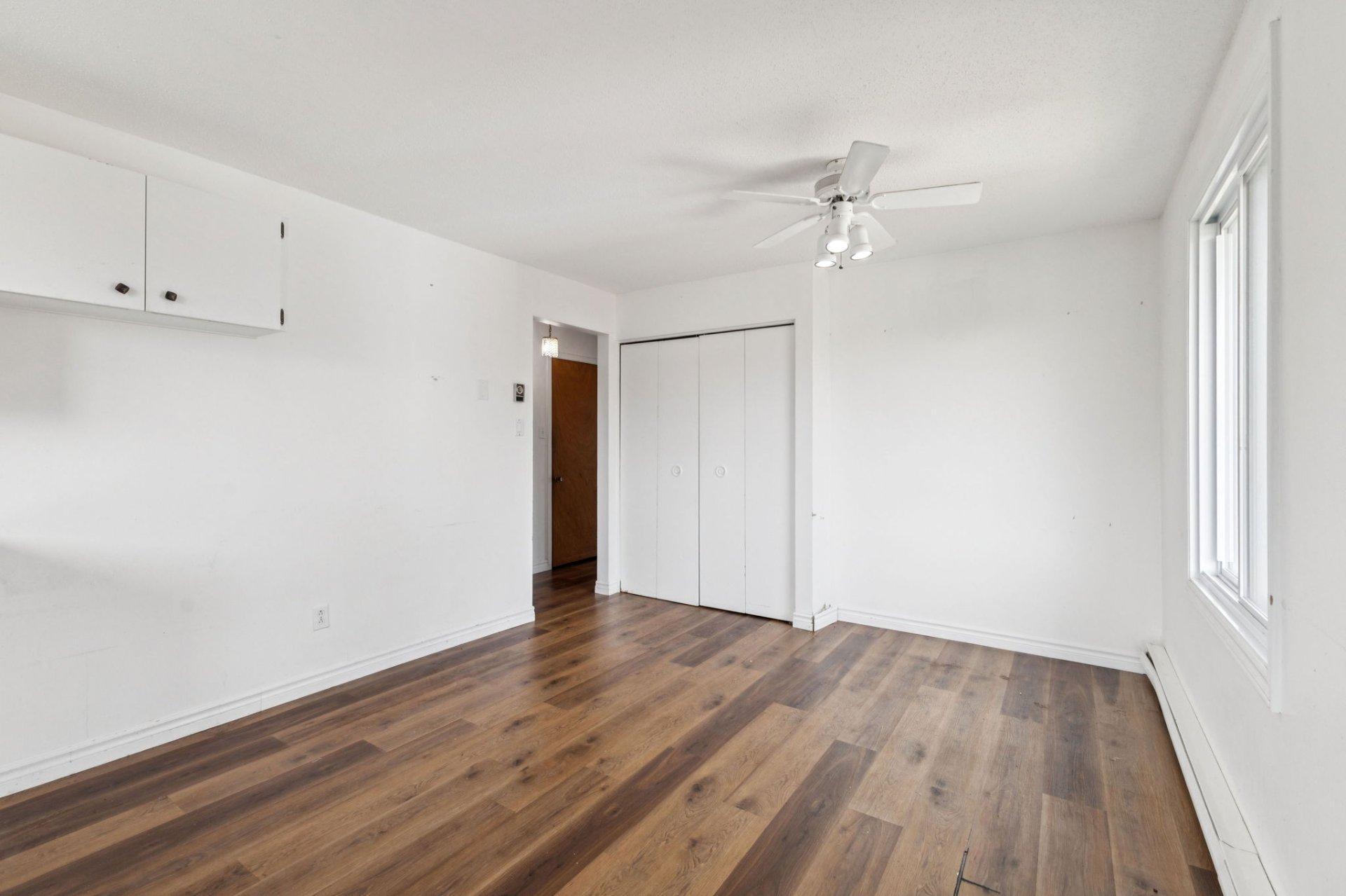 









4


Rue Talbot

,
Gatineau (Hull),




QC
J8Z1L4

