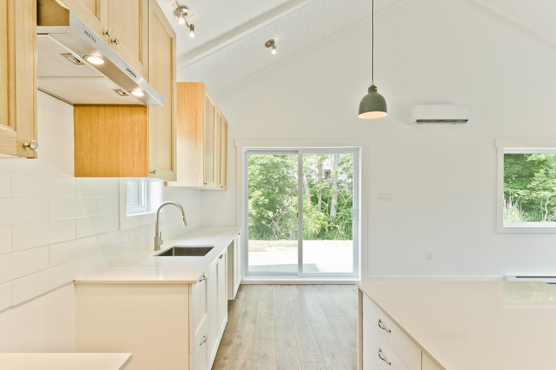 









33


Rue des Tailleurs-de-Pierre

,
Stanstead - Ville,




QC
J0B3E4

