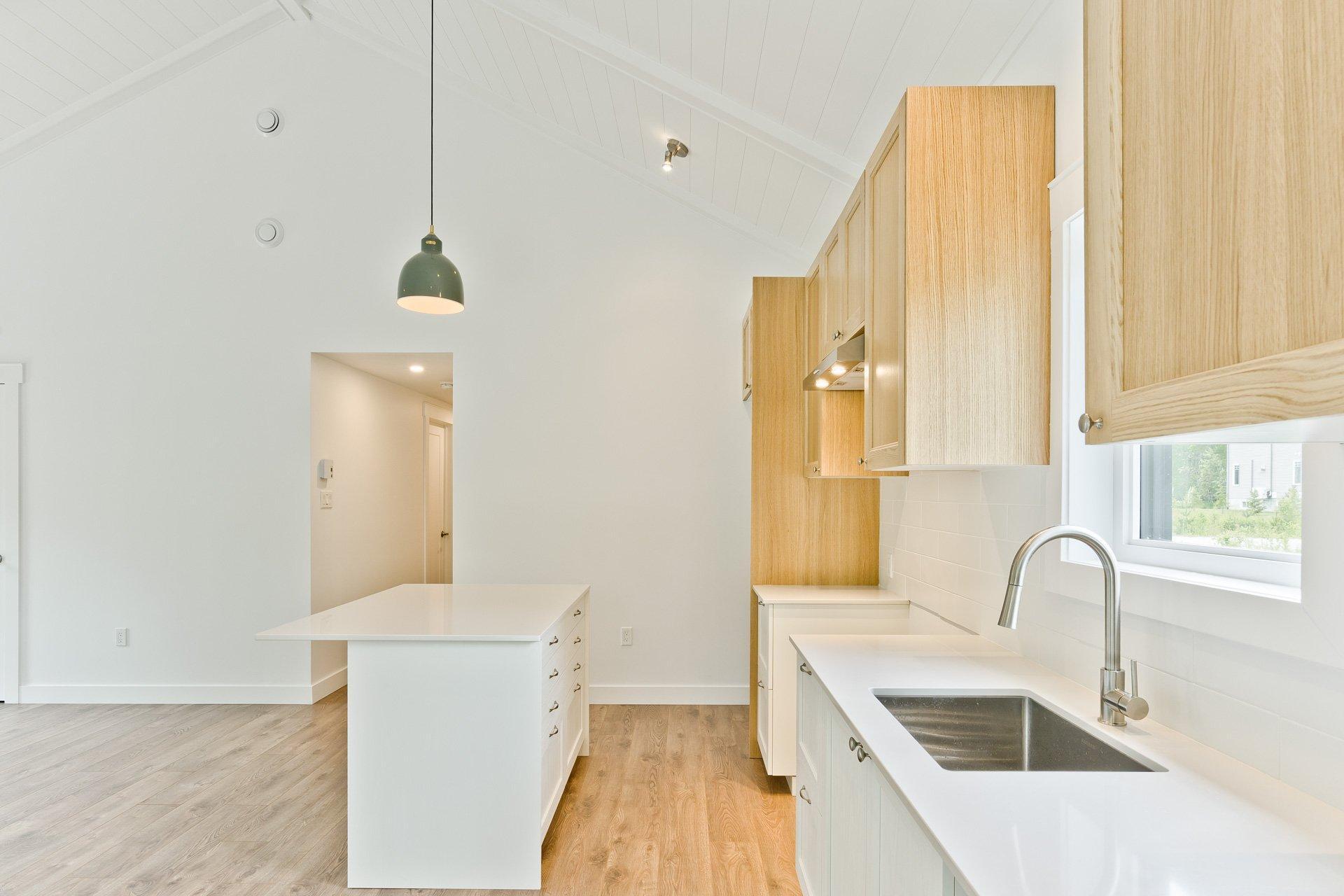 









33


Rue des Tailleurs-de-Pierre

,
Stanstead - Ville,




QC
J0B3E4

