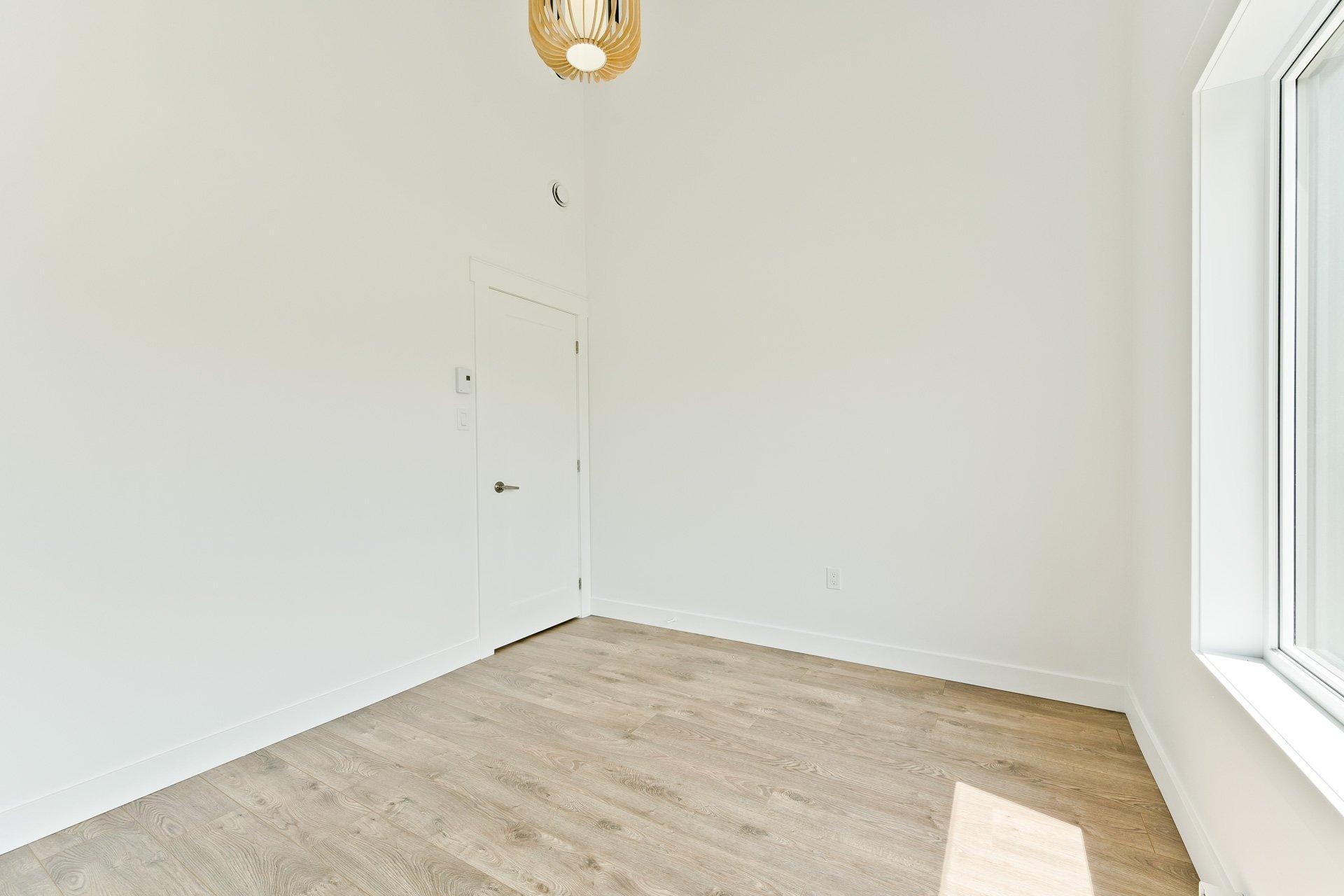 









33


Rue des Tailleurs-de-Pierre

,
Stanstead - Ville,




QC
J0B3E4

