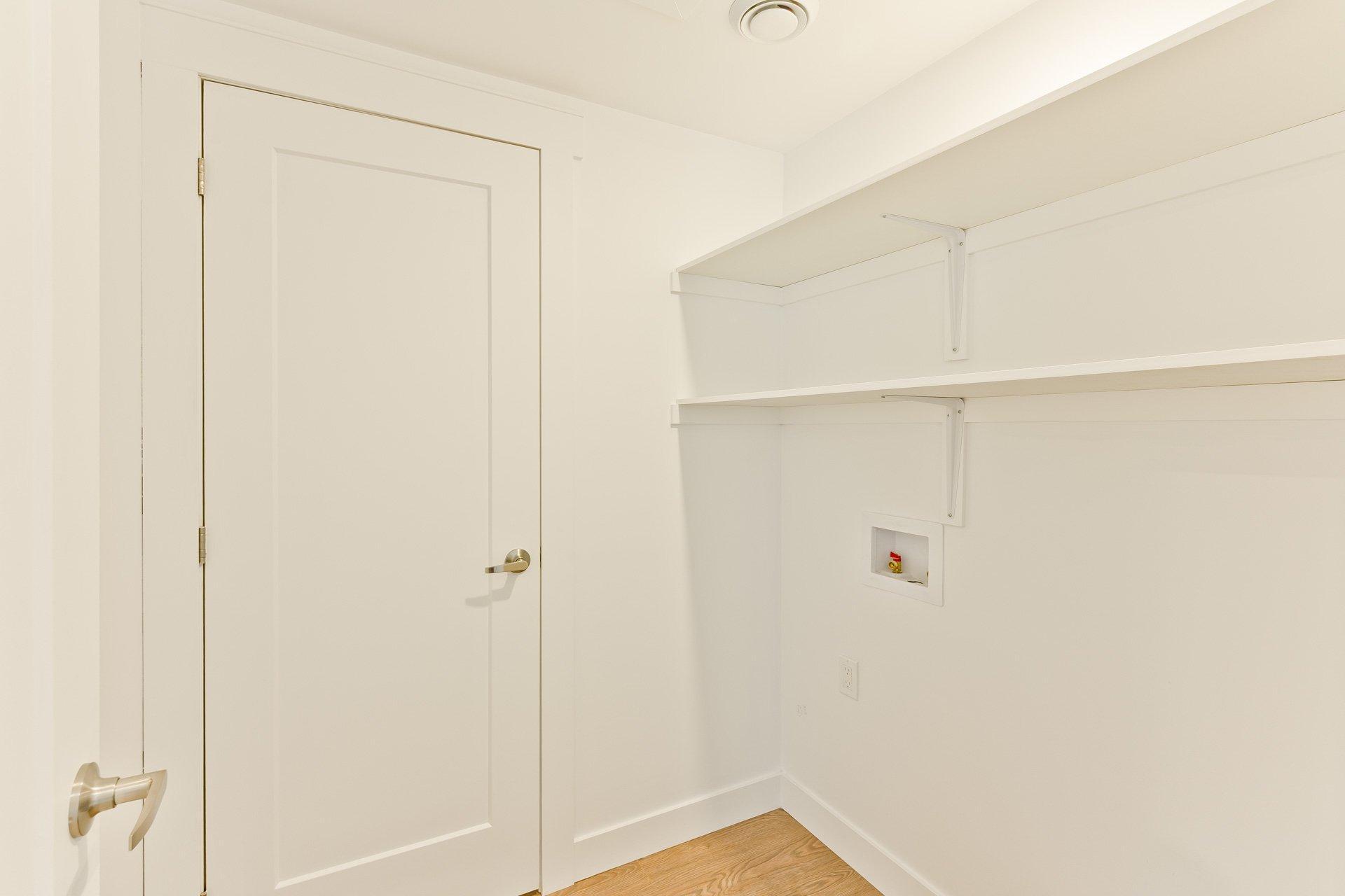 









33


Rue des Tailleurs-de-Pierre

,
Stanstead - Ville,




QC
J0B3E4

