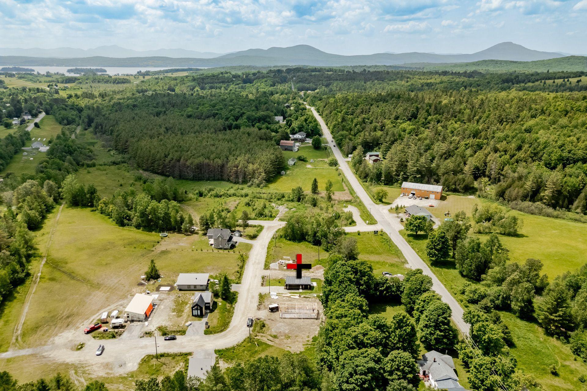 









33


Rue des Tailleurs-de-Pierre

,
Stanstead - Ville,




QC
J0B3E4

