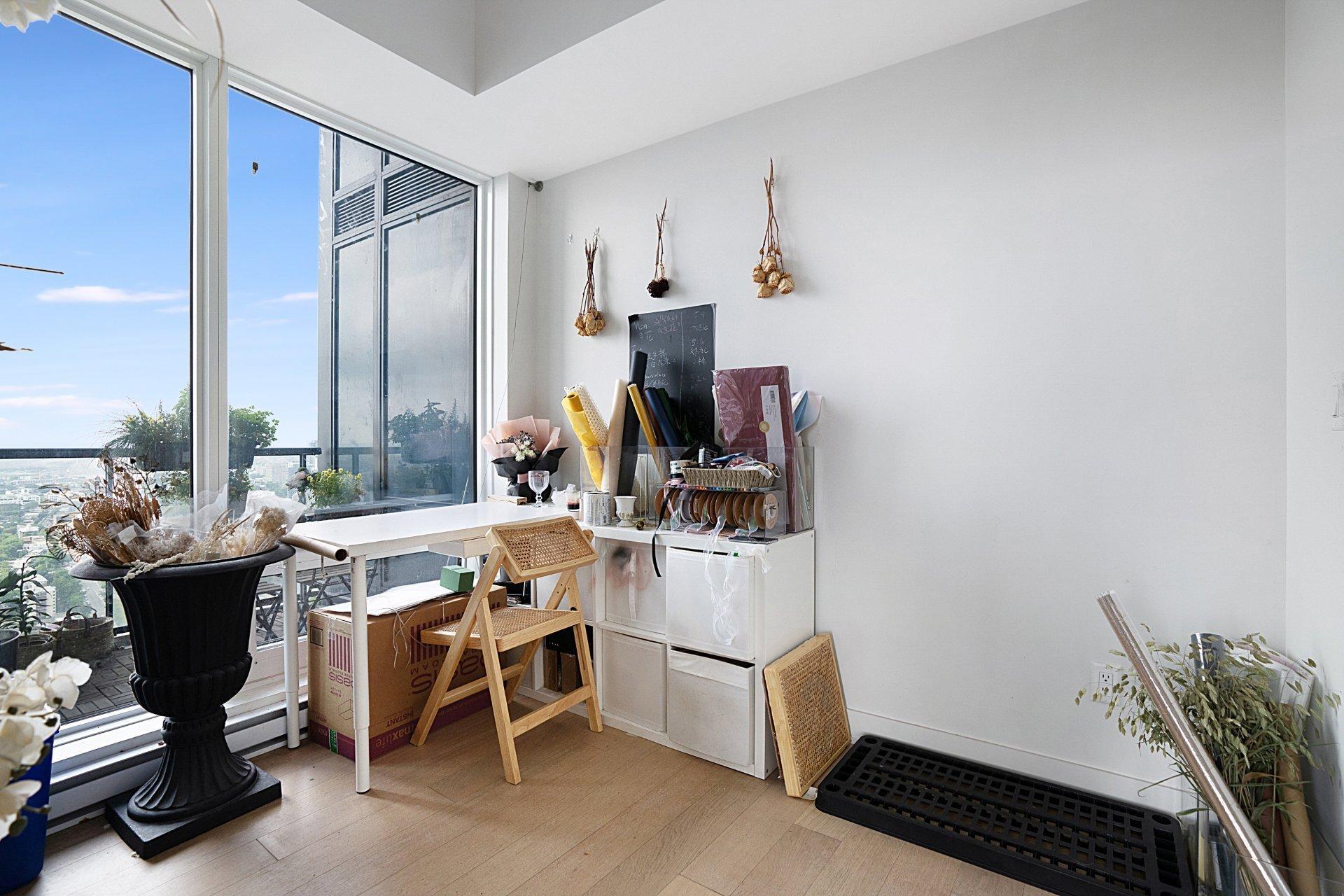 









1288


Rue St-Antoine O.

, 5202,
Montréal (Ville-Marie),




QC
H3C0X6

