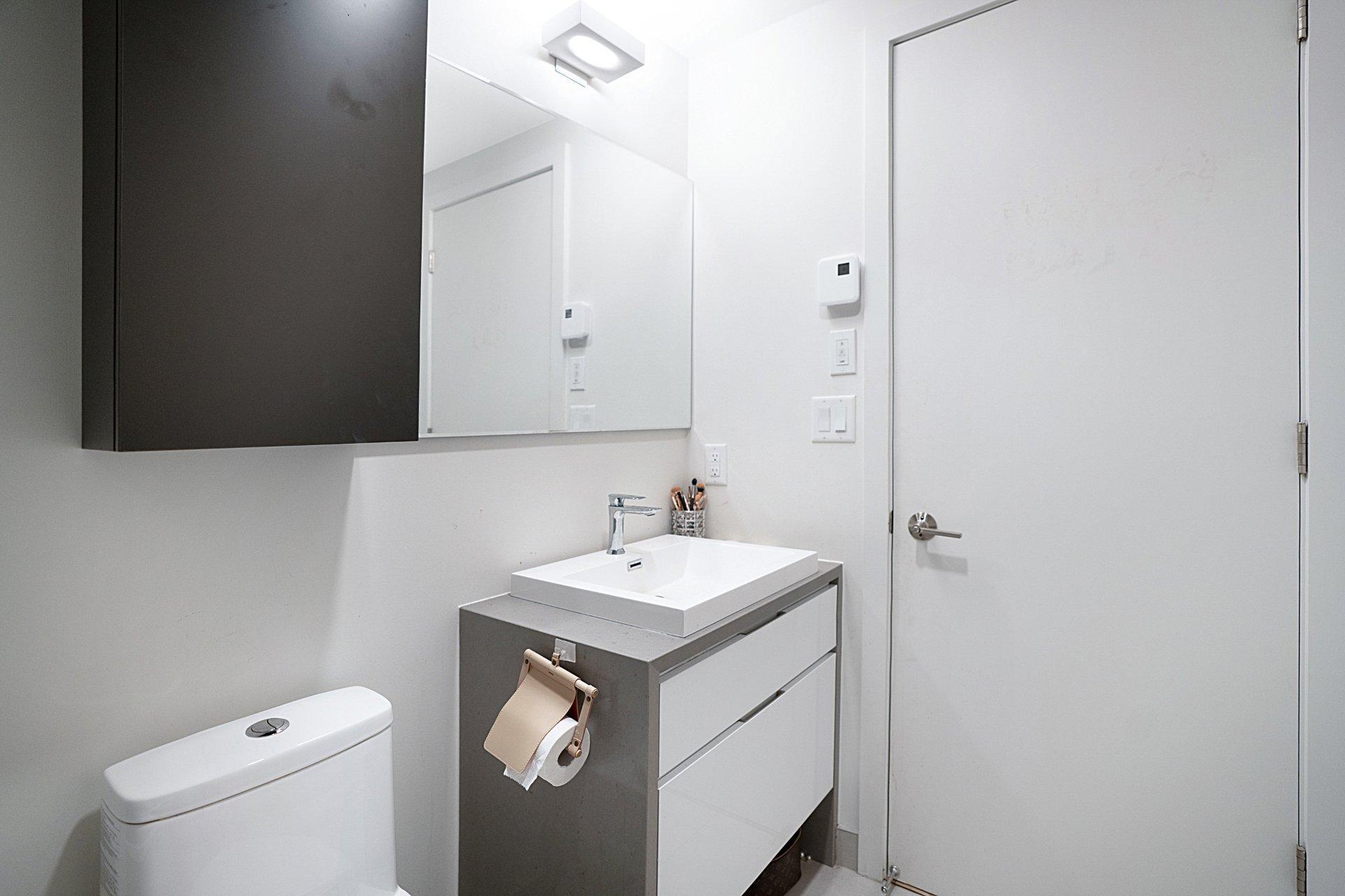 









1288


Rue St-Antoine O.

, 5202,
Montréal (Ville-Marie),




QC
H3C0X6

