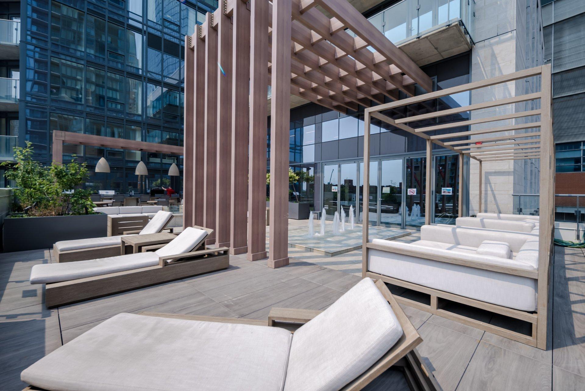 









1288


Rue St-Antoine O.

, 5202,
Montréal (Ville-Marie),




QC
H3C0X6

