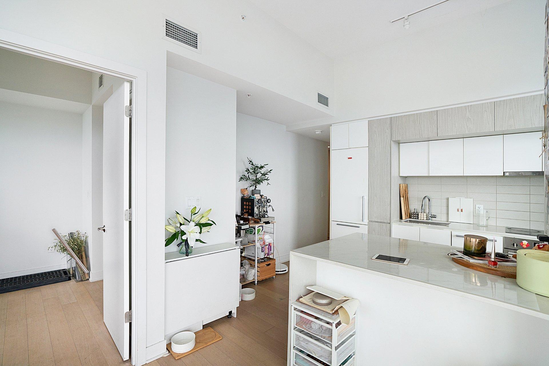 









1288


Rue St-Antoine O.

, 5202,
Montréal (Ville-Marie),




QC
H3C0X6

