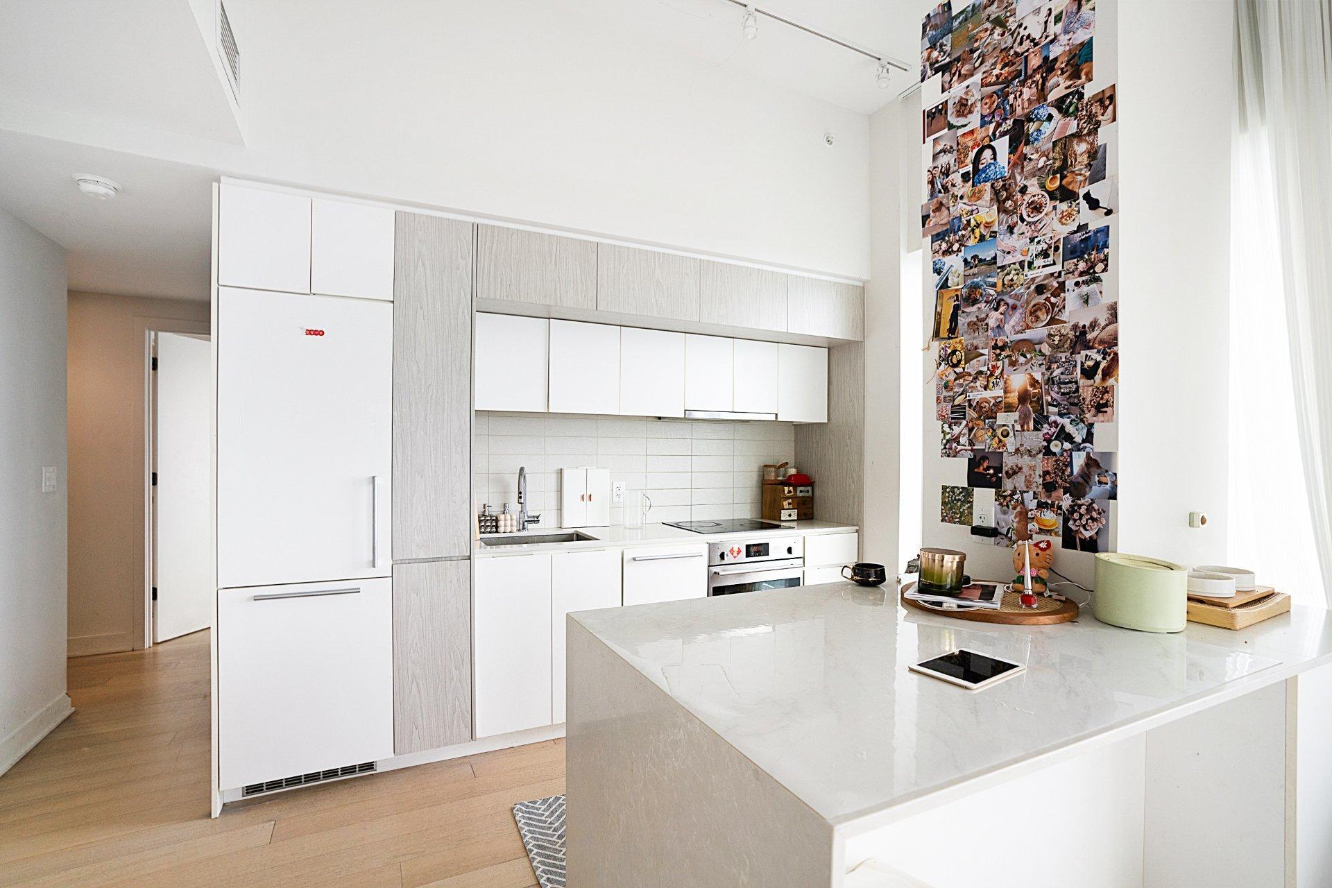 









1288


Rue St-Antoine O.

, 5202,
Montréal (Ville-Marie),




QC
H3C0X6

