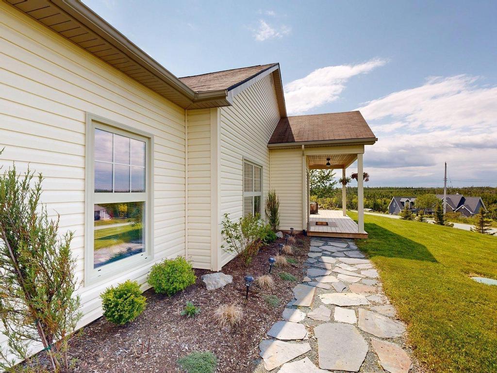 












84 Oceanic Drive

,
East Lawrencetown,




NS
B2Z 1T6

