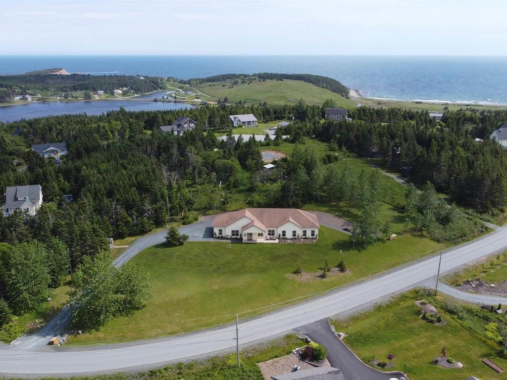 












84 Oceanic Drive

,
East Lawrencetown,




NS
B2Z 1T6


