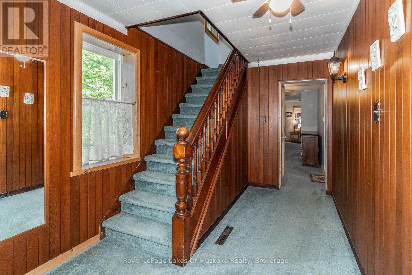 












156 DILL STREET

,
Bracebridge (Macaulay),




Ontario
P1L1E5


