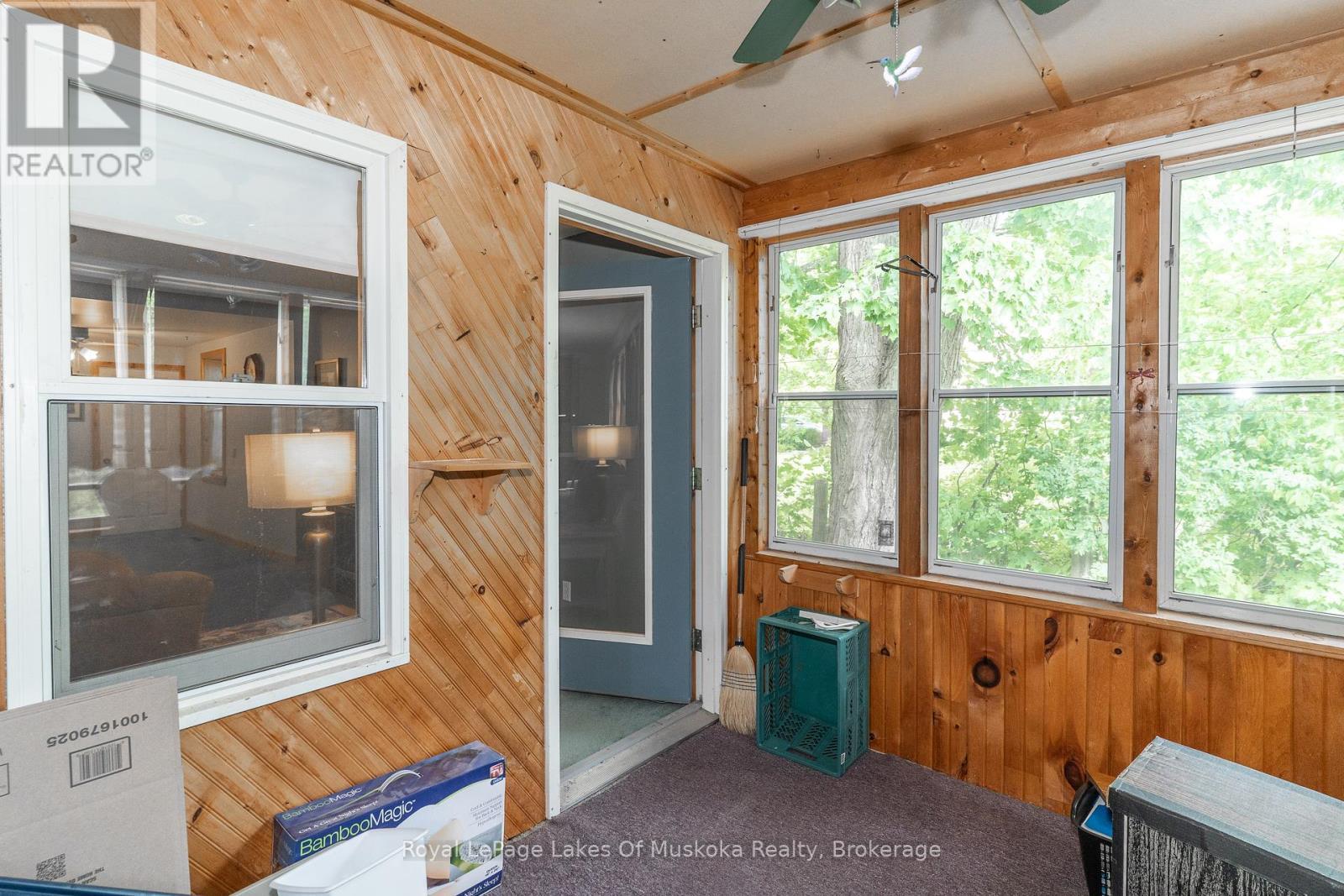 












156 DILL STREET

,
Bracebridge (Macaulay),




Ontario
P1L1E5

