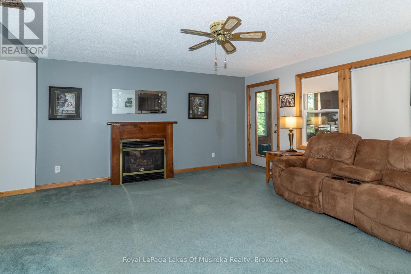 












156 DILL STREET

,
Bracebridge (Macaulay),




Ontario
P1L1E5

