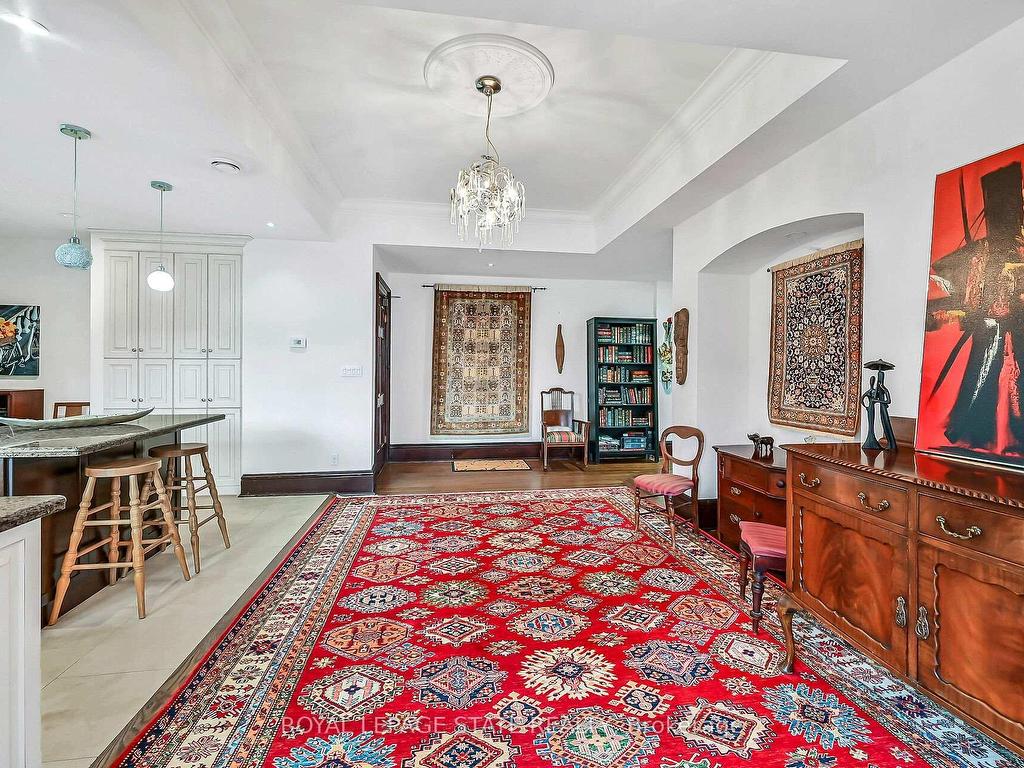 









86


Herkimer

Street, 41,
Hamilton,




ON
L8P 2G7

