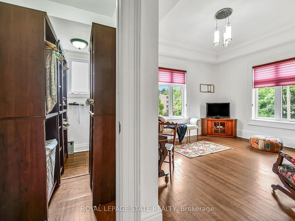 









86


Herkimer

Street, 41,
Hamilton,




ON
L8P 2G7

