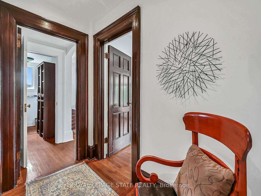 









86


Herkimer

Street, 41,
Hamilton,




ON
L8P 2G7

