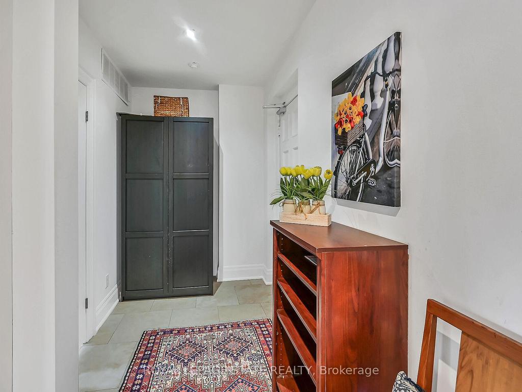 









86


Herkimer

Street, 41,
Hamilton,




ON
L8P 2G7

