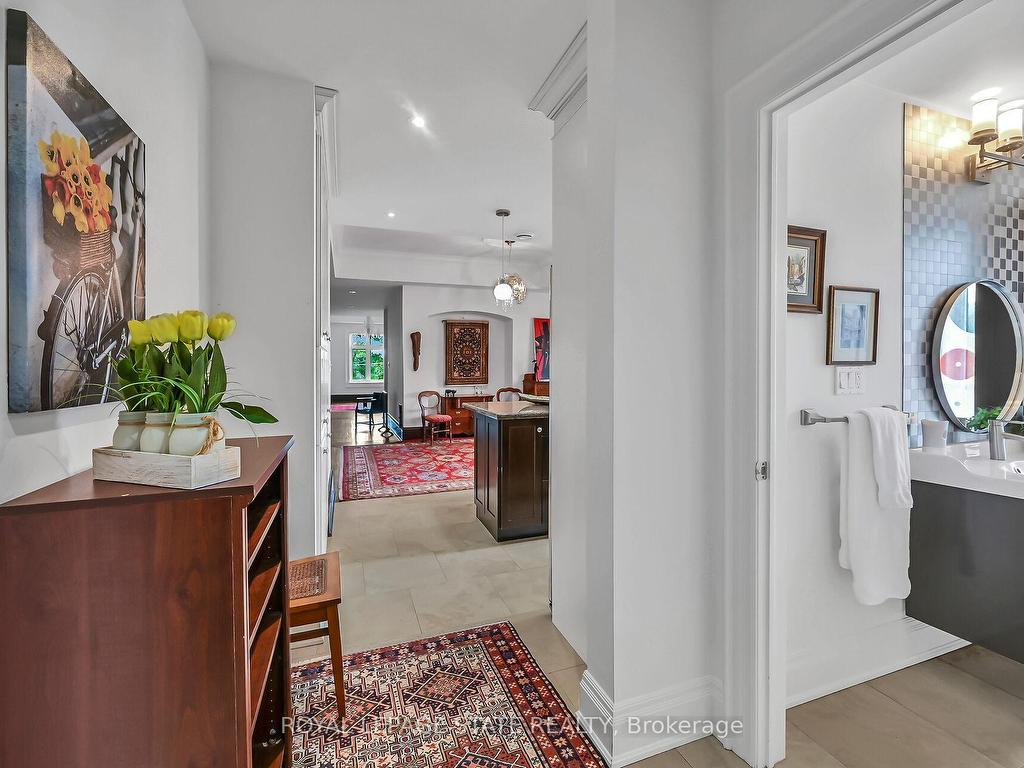 









86


Herkimer

Street, 41,
Hamilton,




ON
L8P 2G7

