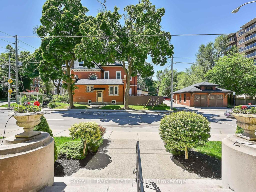 









86


Herkimer

Street, 41,
Hamilton,




ON
L8P 2G7

