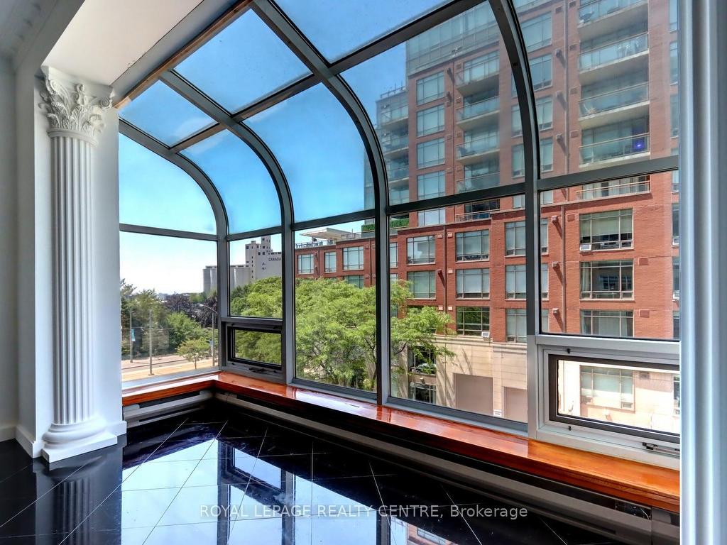 









480


Queens Quay W

N/A, 401W,
Toronto,




ON
M5V 2Y5

