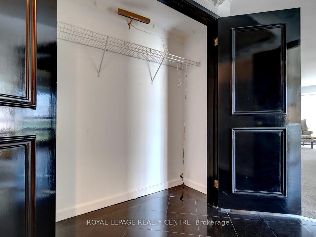 









480


Queens Quay W

N/A, 401W,
Toronto,




ON
M5V 2Y5

