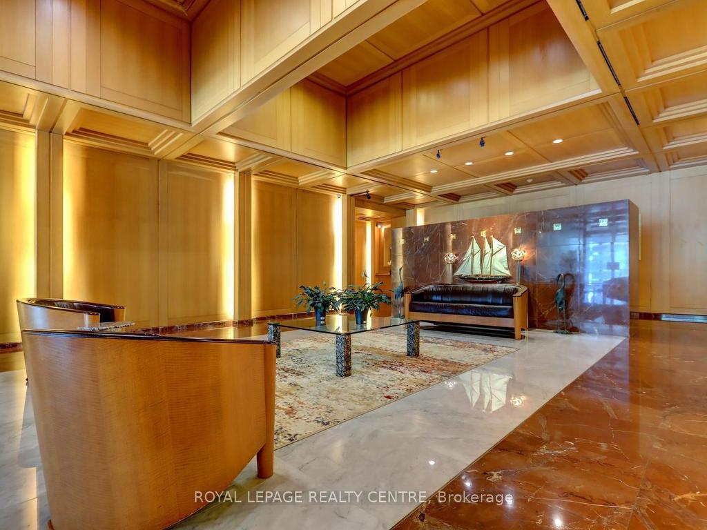 









480


Queens Quay W

N/A, 401W,
Toronto,




ON
M5V 2Y5

