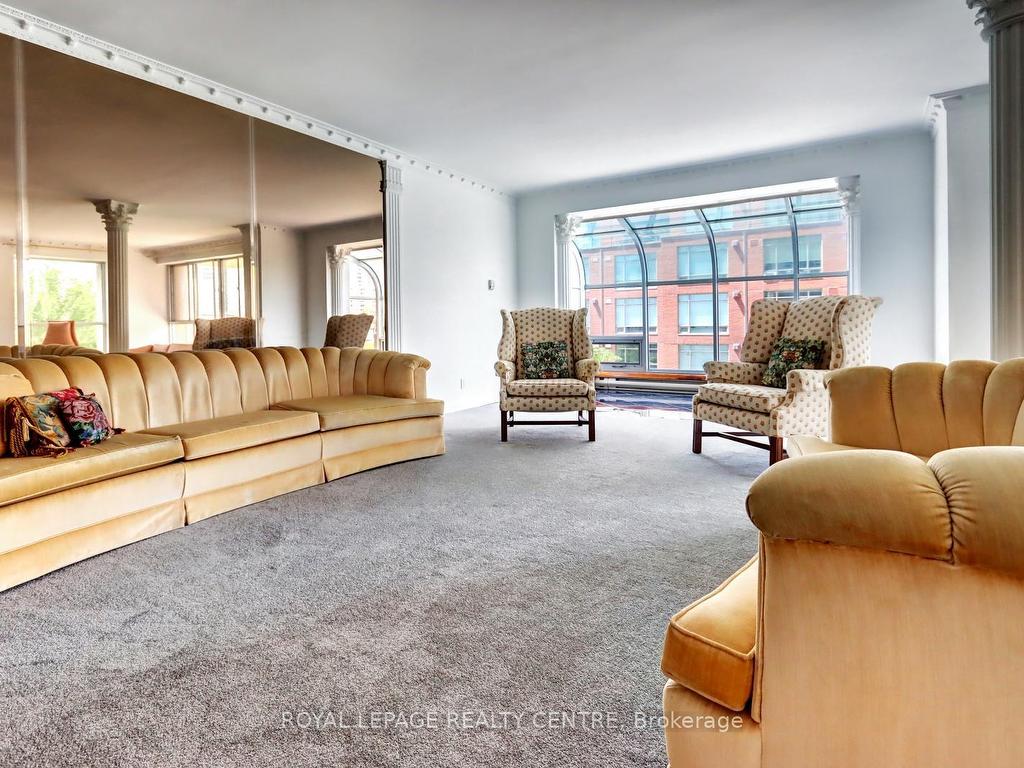 









480


Queens Quay W

N/A, 401W,
Toronto,




ON
M5V 2Y5

