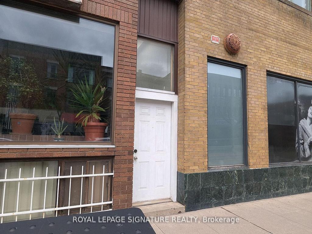 









1364


Dundas

Street West, 2,
Toronto,




ON
M6J 1Y2

