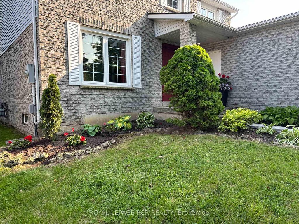 









14


Forrestwood

Crescent,
East Gwillimbury,




ON
L9N 1C7

