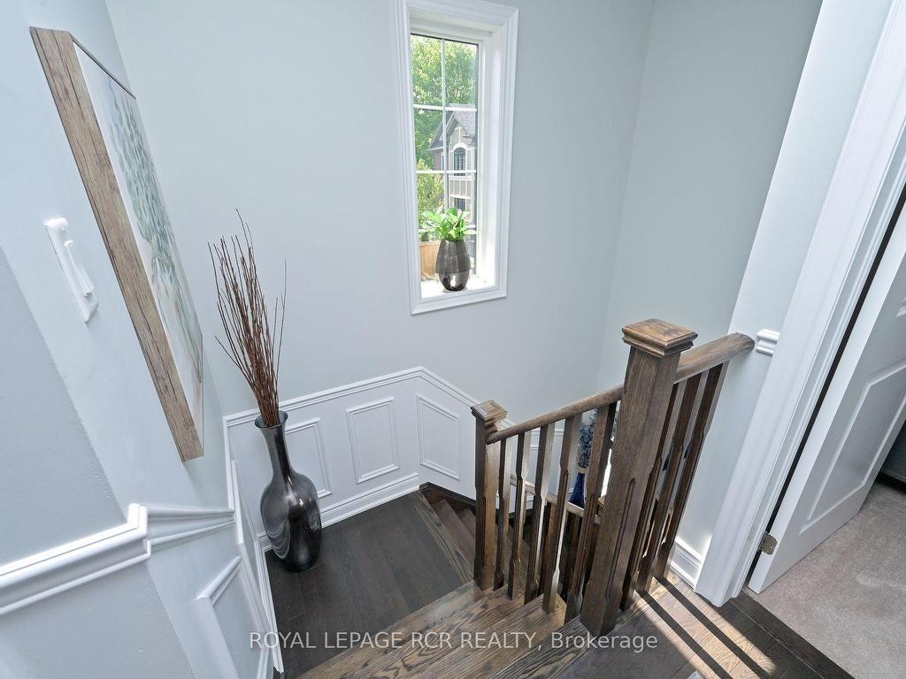 









60


First

Street, 13,
Orangeville,




ON
L9W 2E4


