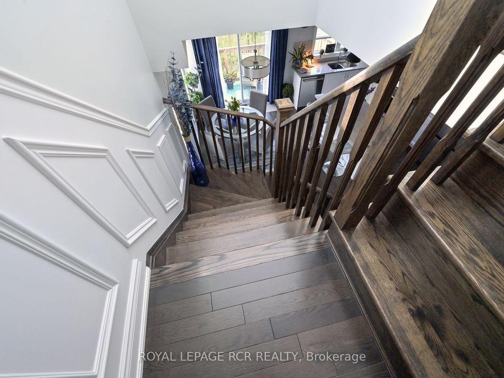 









60


First

Street, 13,
Orangeville,




ON
L9W 2E4


