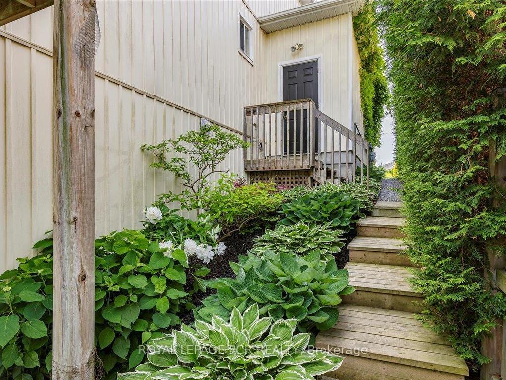 









340


King

Street East,
East Gwillimbury,




ON
L0G 1M0

