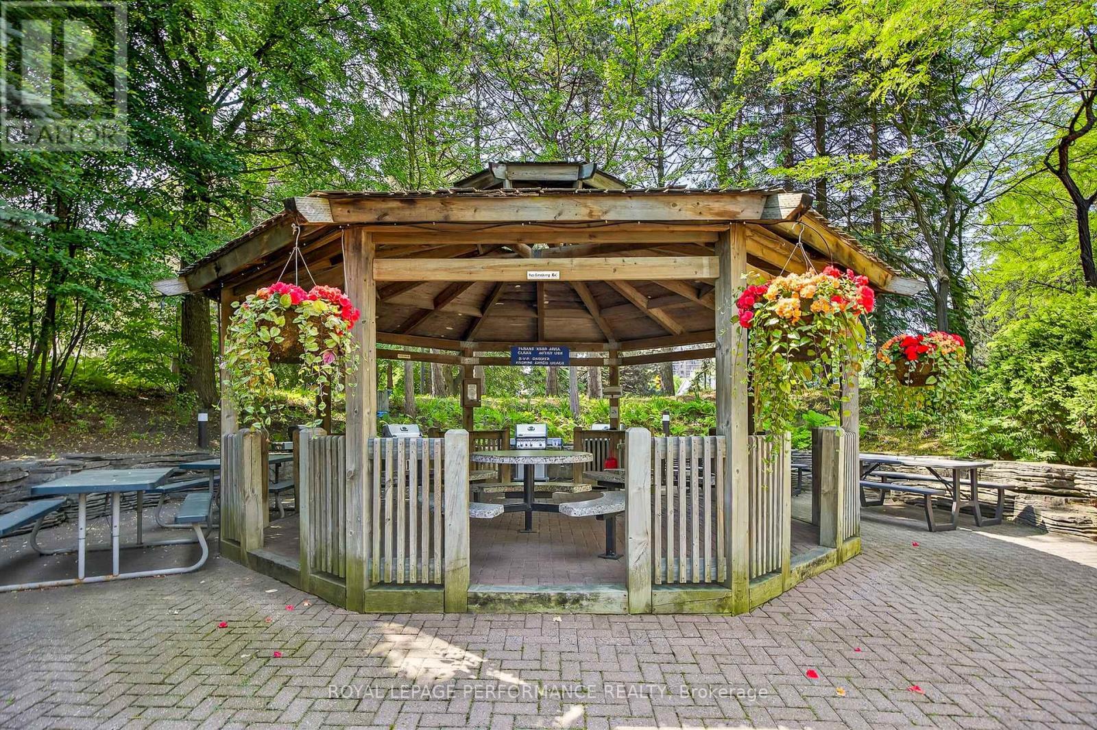 












2006 - 1500 RIVERSIDE DRIVE

,
Ottawa,




Ontario
K1G4J4

