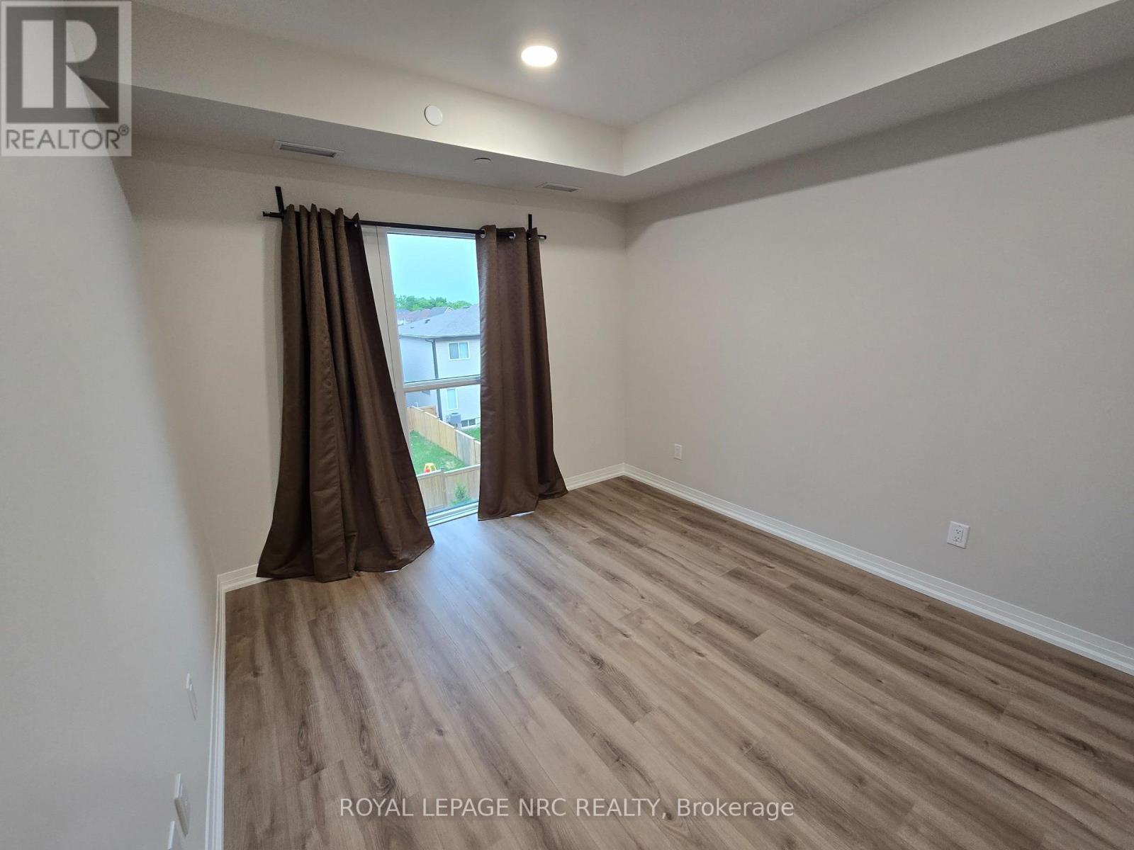 












319 - 50 HERRICK AVENUE

,
St. Catharines (Oakdale),




Ontario
L2P0G3

