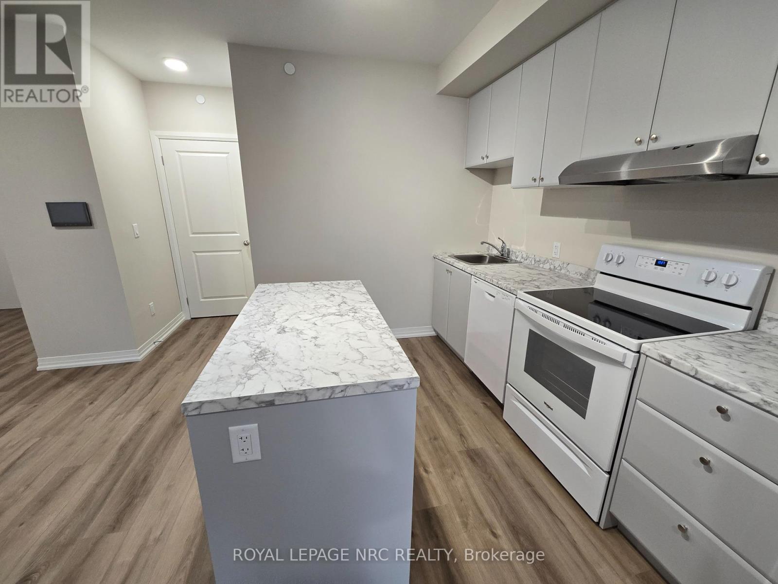 












319 - 50 HERRICK AVENUE

,
St. Catharines (Oakdale),




Ontario
L2P0G3

