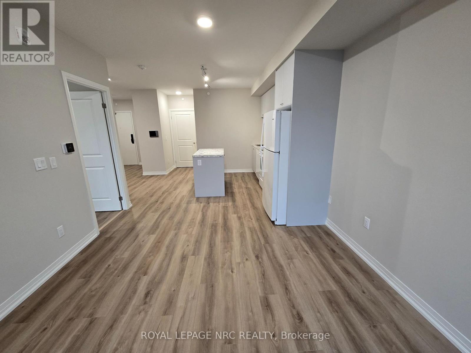 












319 - 50 HERRICK AVENUE

,
St. Catharines (Oakdale),




Ontario
L2P0G3

