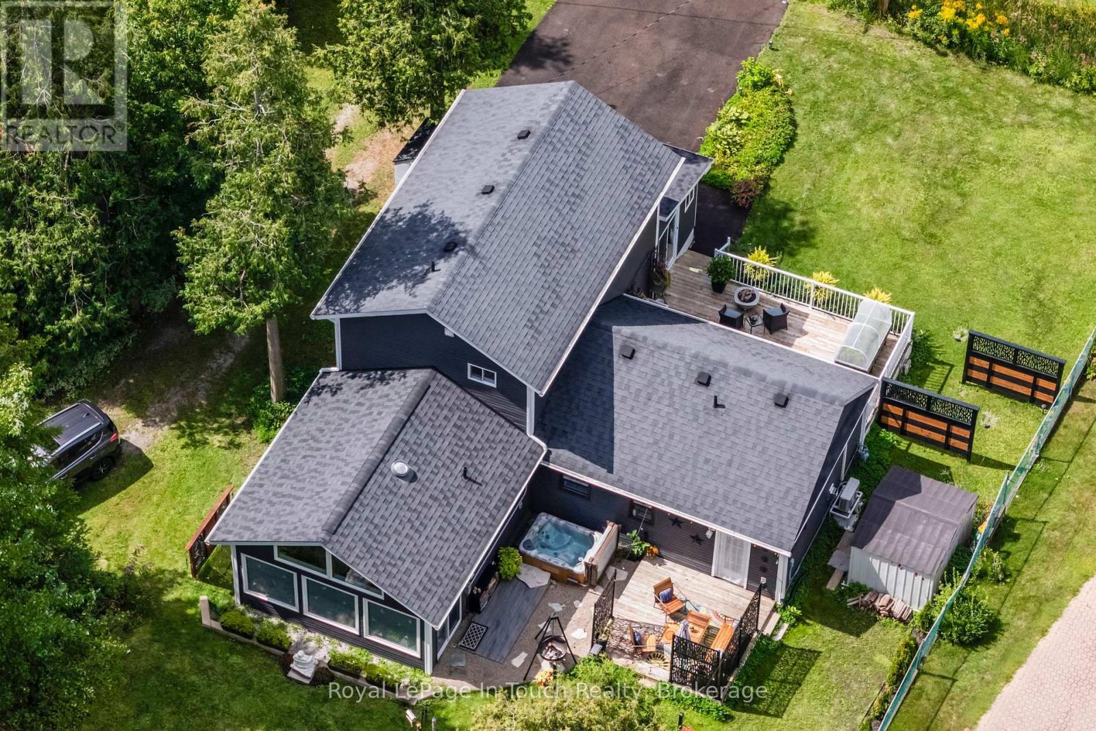 












83 KING ROAD

,
Tay (Waubaushene),




Ontario
L0K2C0

