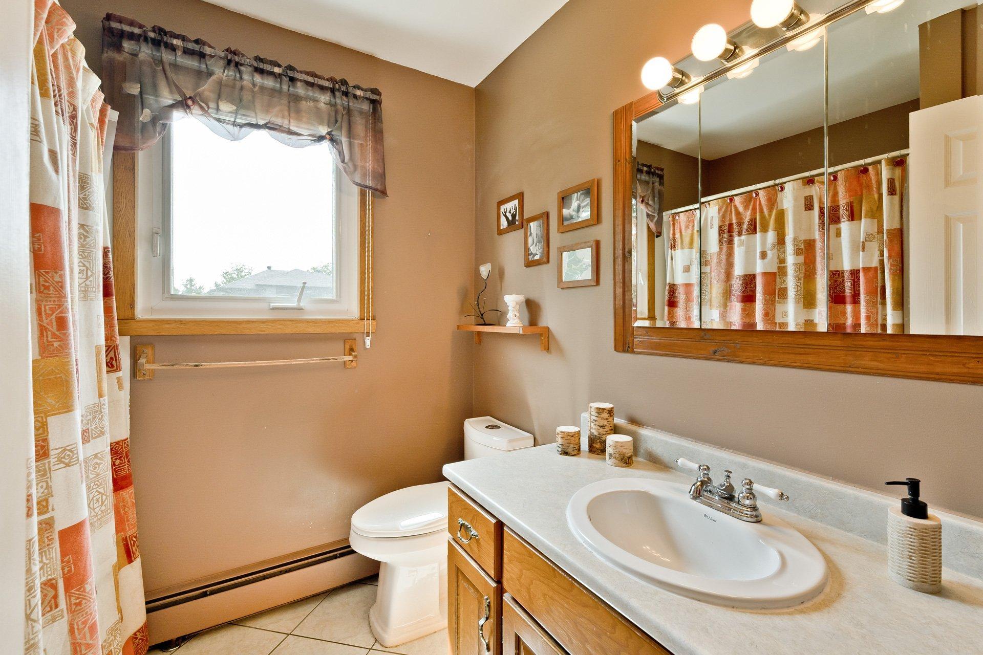 









3310


Rue Galt O.

,
Sherbrooke (Les Nations),




QC
J1H0A5

