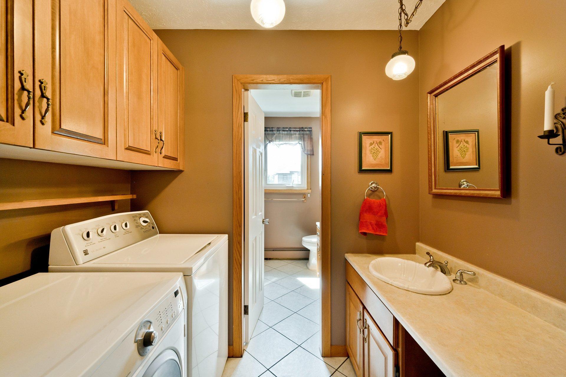 









3310


Rue Galt O.

,
Sherbrooke (Les Nations),




QC
J1H0A5

