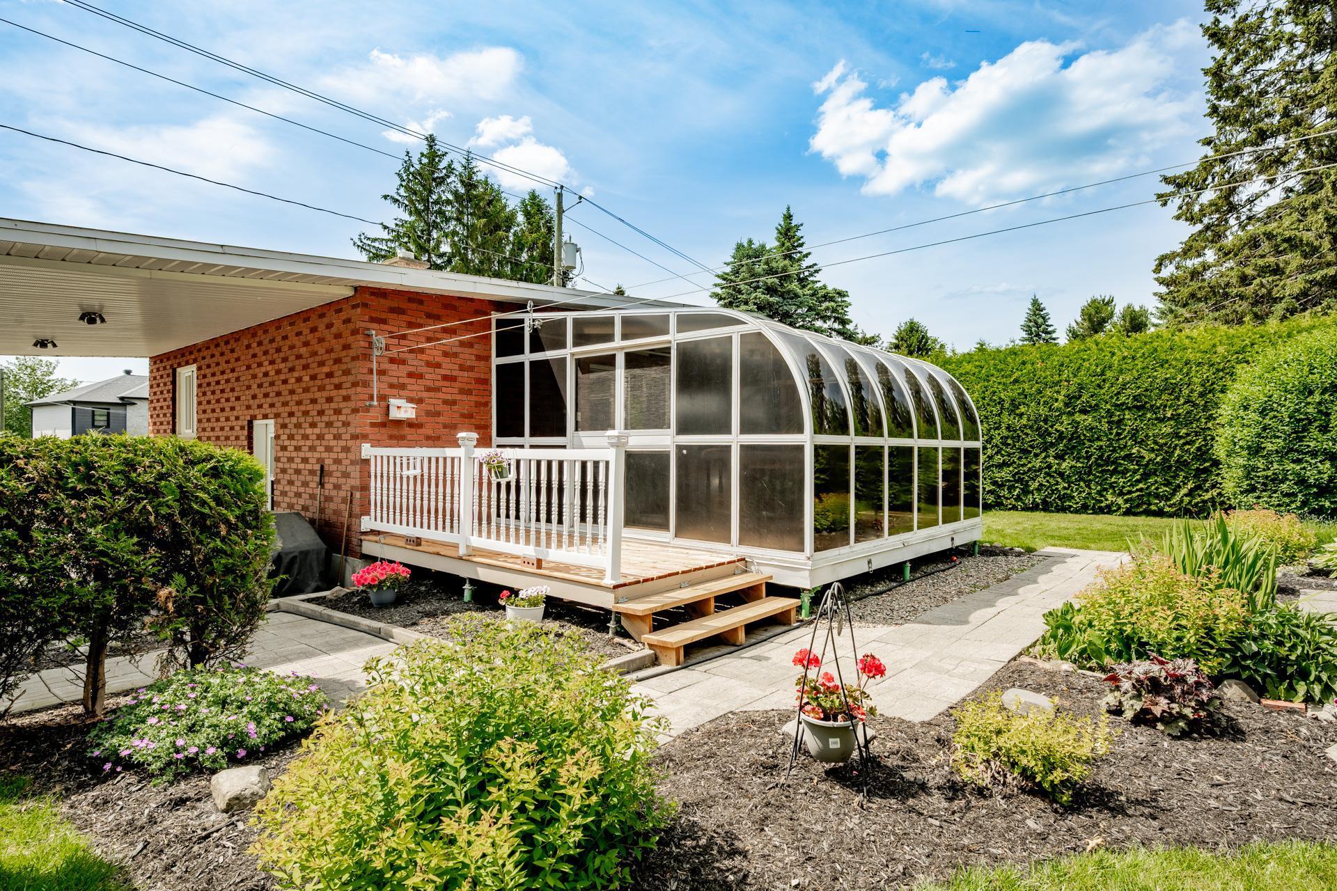 









3310


Rue Galt O.

,
Sherbrooke (Les Nations),




QC
J1H0A5

