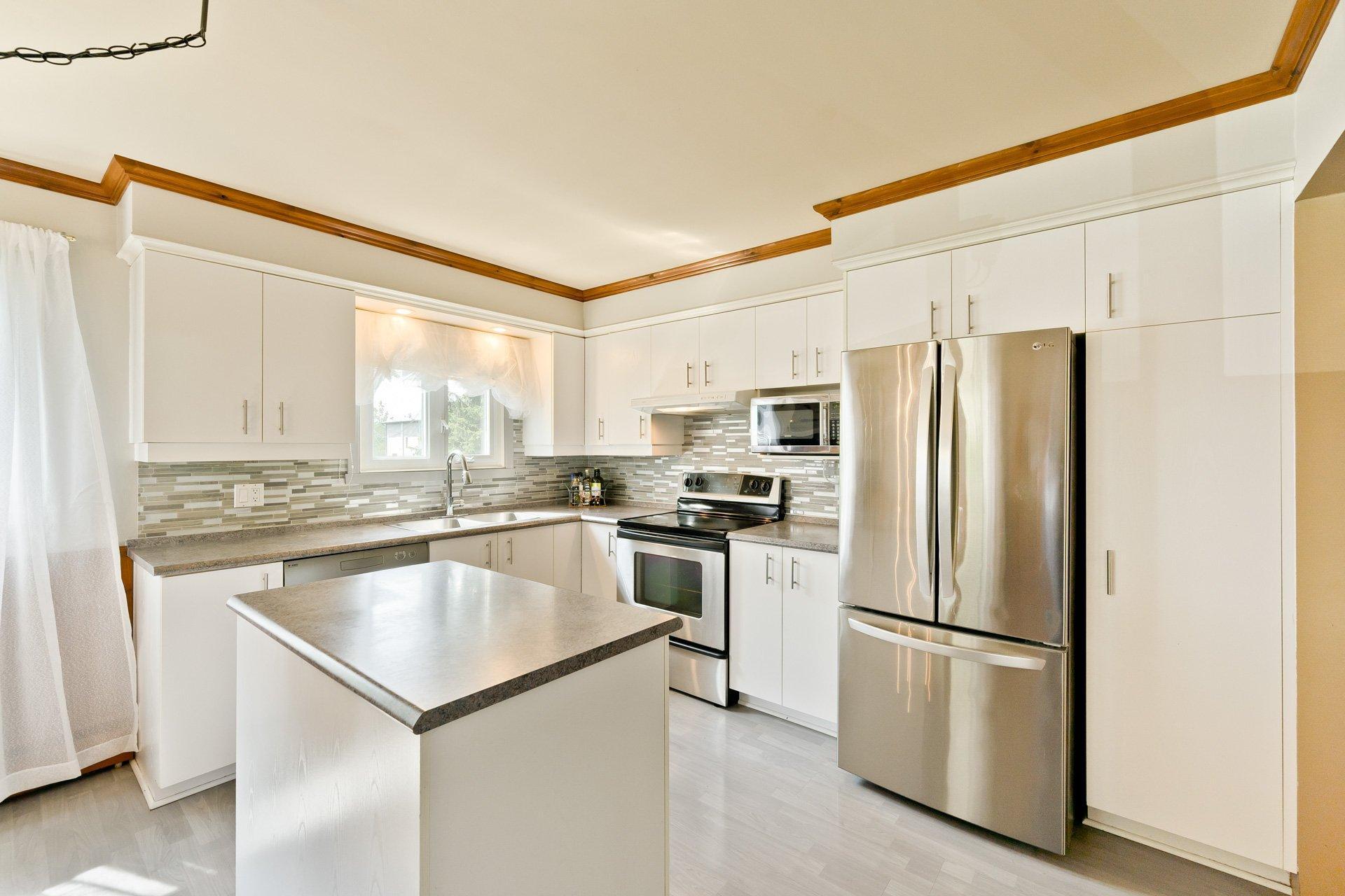 









3310


Rue Galt O.

,
Sherbrooke (Les Nations),




QC
J1H0A5

