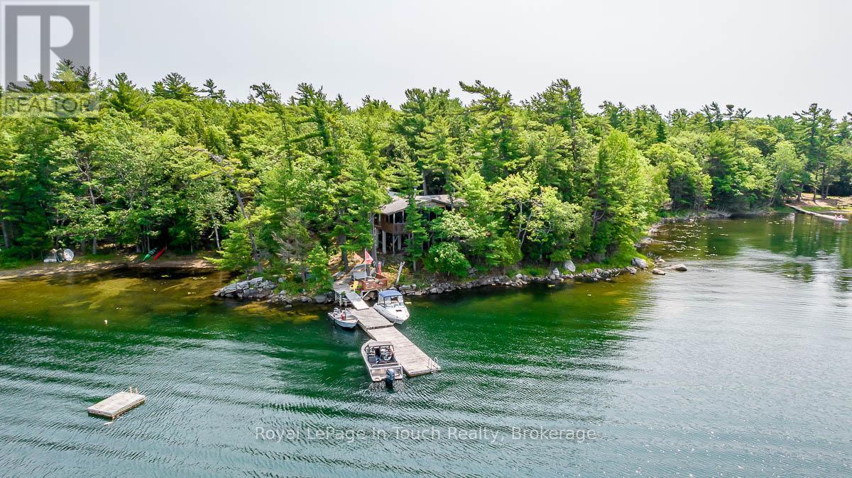 












B207-7 WAHSOUNE ISLAND

,
The Archipelago (Archipelago South),




Ontario
P2A1T4

