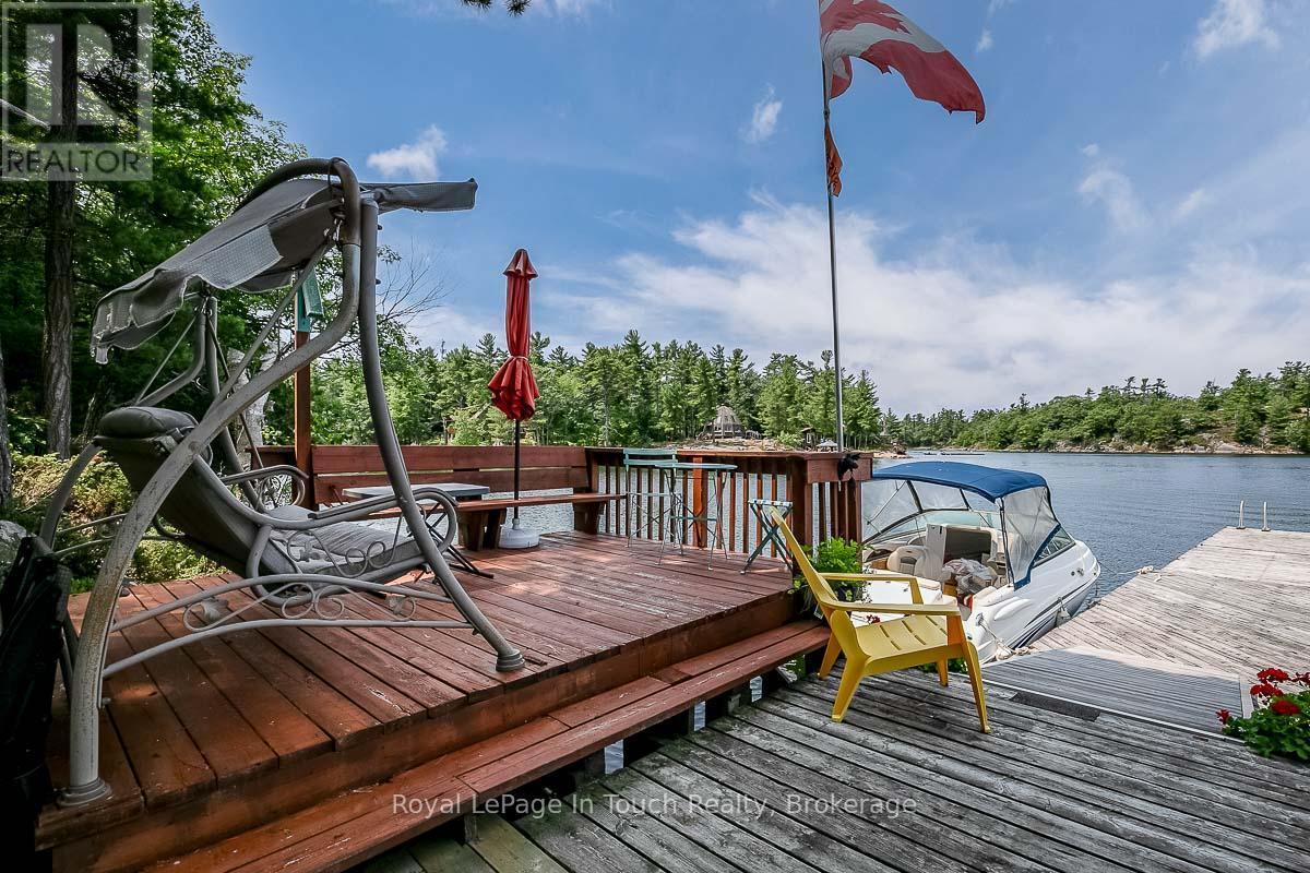 












B207-7 WAHSOUNE ISLAND

,
The Archipelago (Archipelago South),




Ontario
P2A1T4

