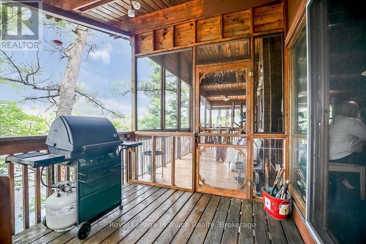 












B207-7 WAHSOUNE ISLAND

,
The Archipelago (Archipelago South),




Ontario
P2A1T4

