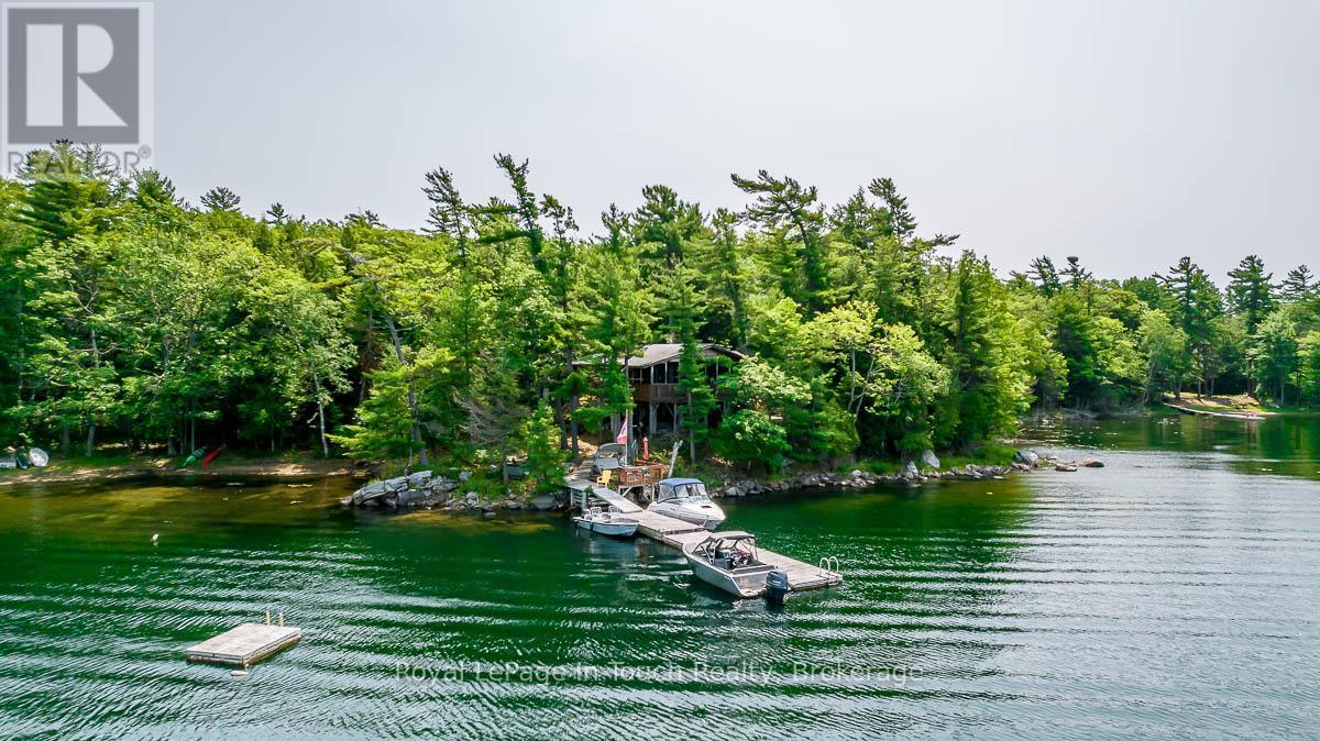 












B207-7 WAHSOUNE ISLAND

,
The Archipelago (Archipelago South),




Ontario
P2A1T4


